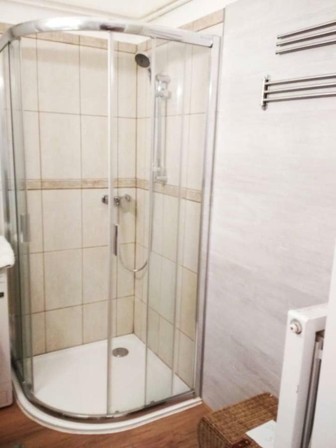 Zsuzsa Apartman บูดาเปสต์ ภายนอก รูปภาพ